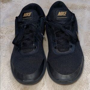 Nike Flex Experience RN 7